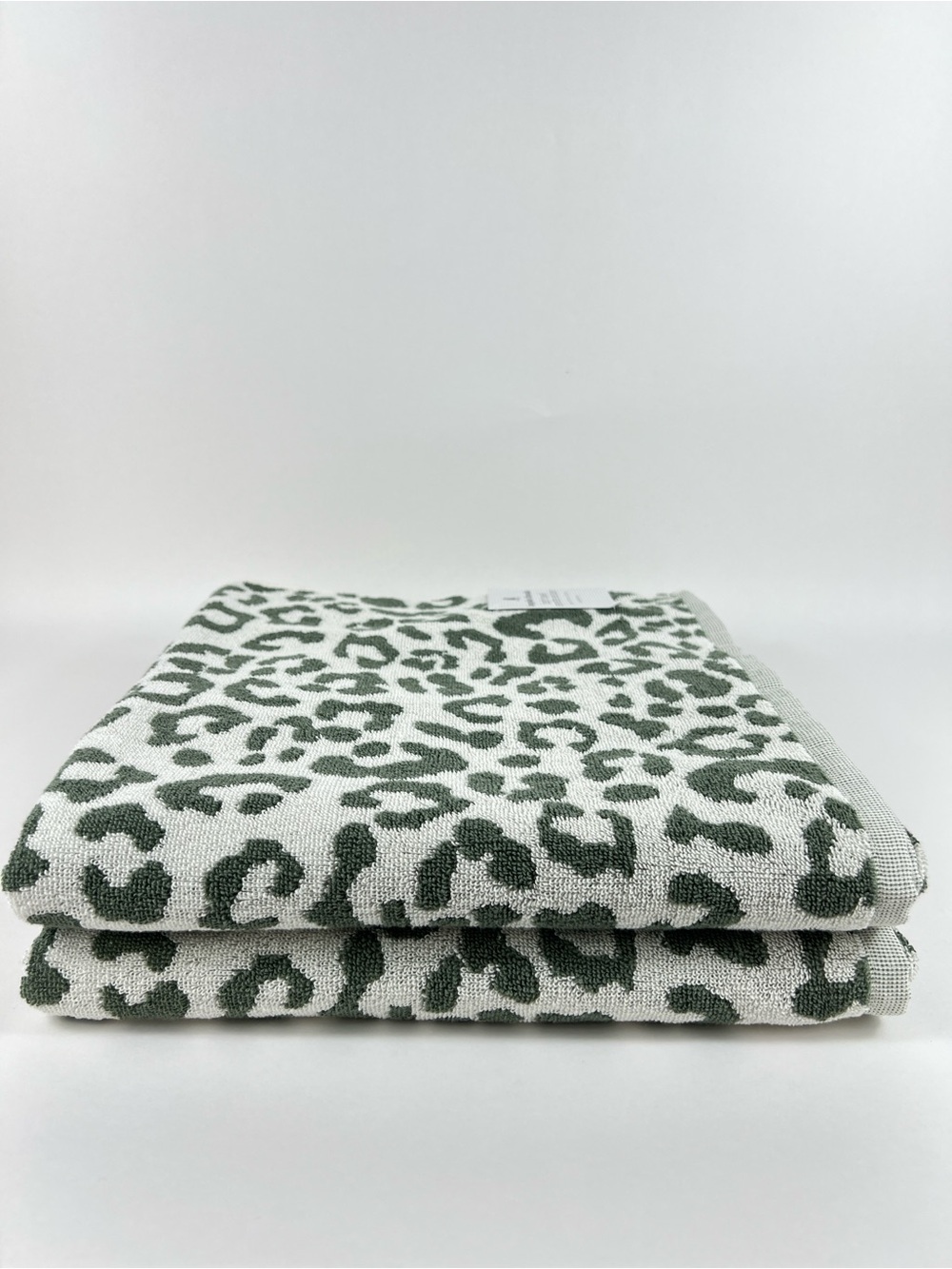 Bespoke Threads Bath Towels Sea Spray Green & Cream Leopard Soft Cotton 2 Pc NEW